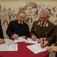 v.l. Wolfgang Pachernegg (evangelische Kirche), Severin Lederhilger (Generalvikar der Diözese Linz), Wolfgang Kronsteiner (OÖ-Landesfuerwehrkommandant), Ferdinand Reisinger (Feuerwehrkurat) © Hermann Kollinger